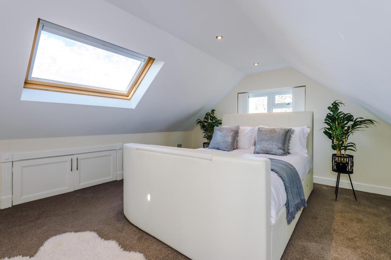 "Woodlands" By Greenstay Serviced Accommodation - Luxury 3 Bed Cottage In North Wales With Stunning Countryside Views & Parking - Close To Glan Clwyd Hospital - The Perfect Choice For Contractors, Business Travellers, Families And Groups Bodelwyddan Kültér fotó